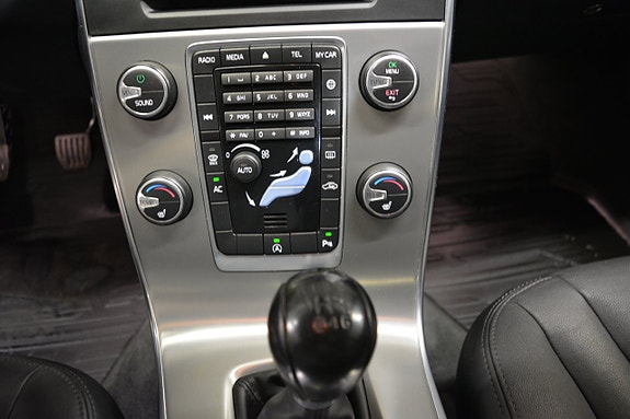 Volvo S60 11 of 14