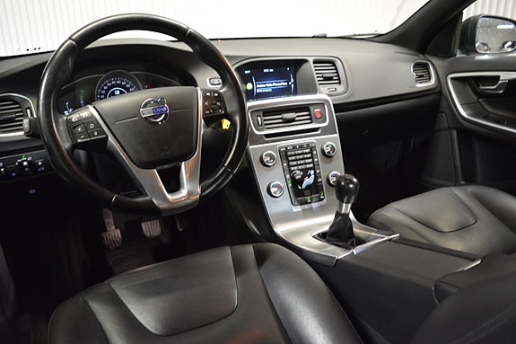 Volvo S60 8 of 14