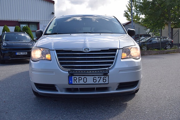 Chrysler Grand Voyager 2 of 21