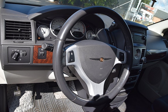 Chrysler Grand Voyager 15 of 21