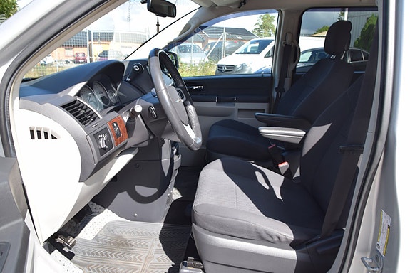 Chrysler Grand Voyager 8 of 21