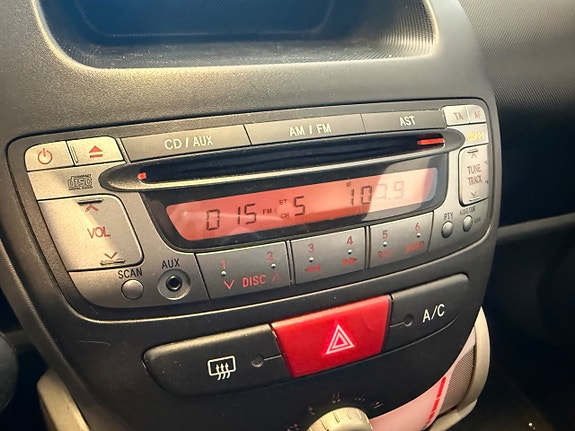 Toyota Aygo 13 of 17