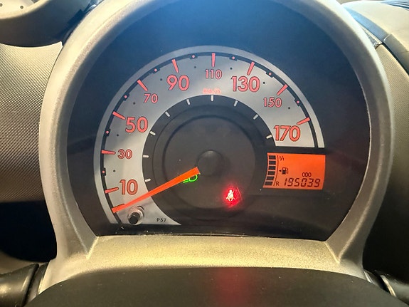Toyota Aygo 11 of 17