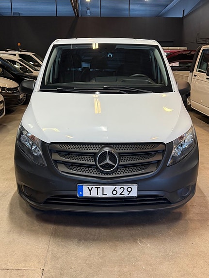 Mercedes-Benz Vito 111 3 of 16