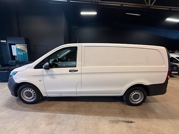 Mercedes-Benz Vito 111 9 of 16