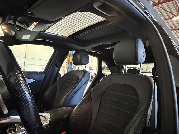 Mercedes-Benz GLC300 de 11 of 13