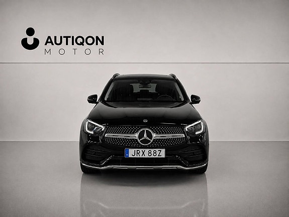 Mercedes-Benz GLC300 de 4 of 13