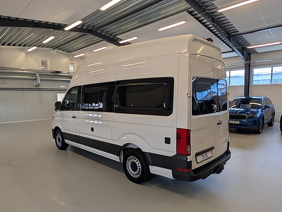 Volkswagen Grand California 600 177hk / Automat / 4-sängplatser / Solcell / El-patron 7 of 27