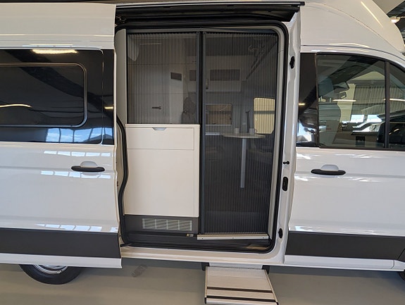 Volkswagen Grand California 600 177hk / Automat / 4-sängplatser / Solcell / El-patron 27 of 27