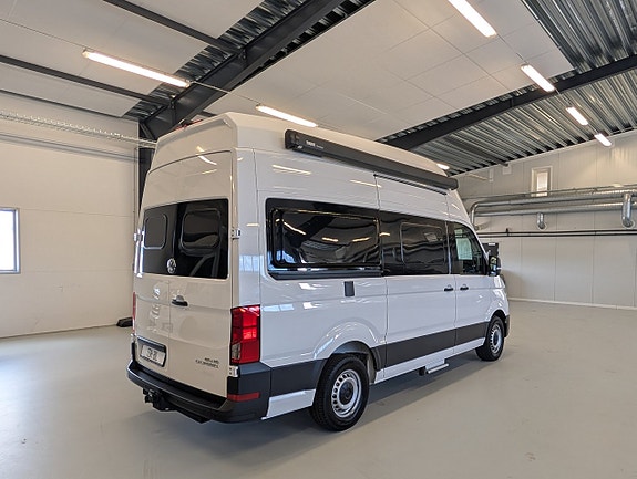 Volkswagen Grand California 600 177hk / Automat / 4-sängplatser / Solcell / El-patron 8 of 27