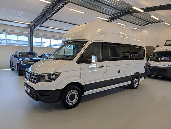 Volkswagen Grand California 600 177hk / Automat / 4-sängplatser / Solcell / El-patron 3 of 27