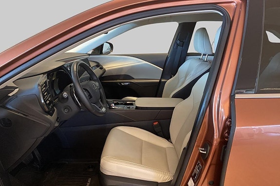 Lexus RX450h 7 of 11