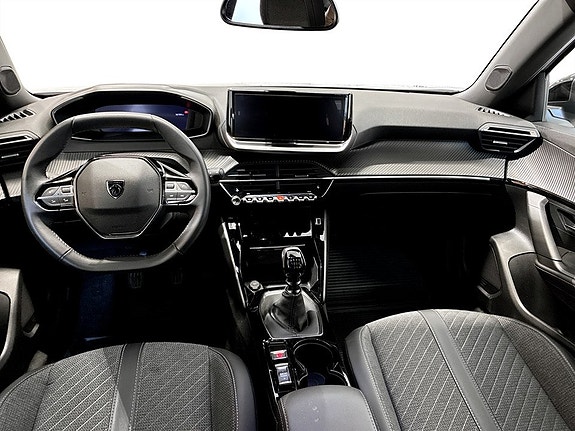 Peugeot 2008 6 of 15