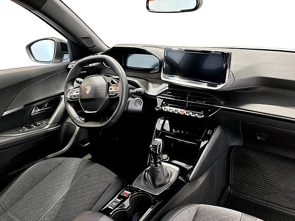 Peugeot 2008 11 of 15