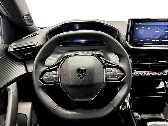 Peugeot 2008 7 of 15