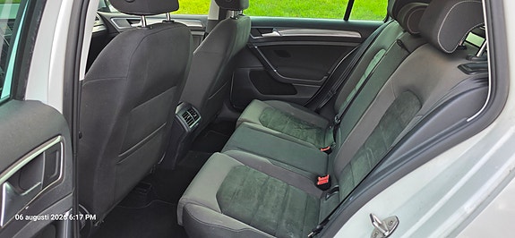 Volkswagen Golf Alltrack 6 of 8
