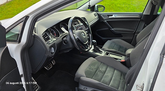 Volkswagen Golf Alltrack 5 of 8