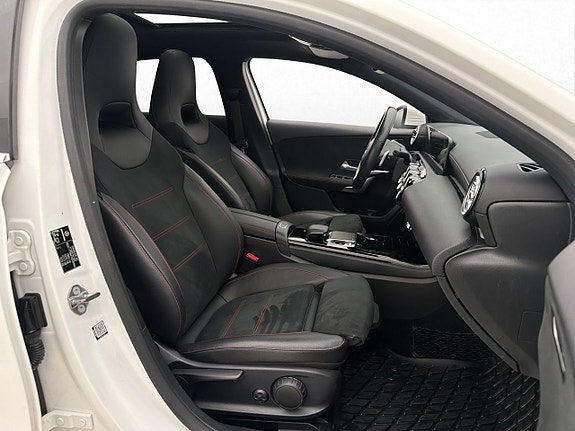 Mercedes-Benz A180 24 of 30