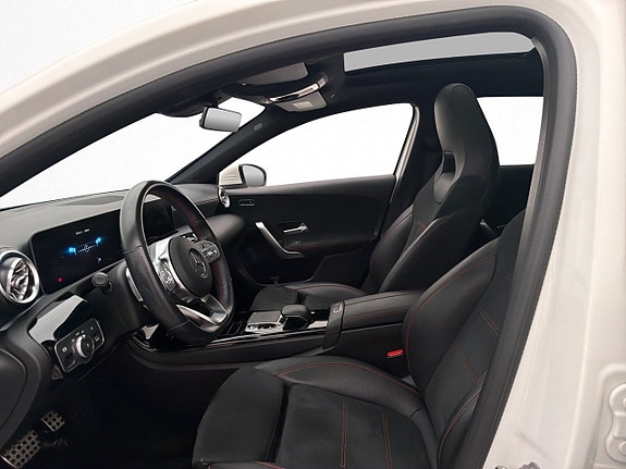 Mercedes-Benz A180 10 of 30