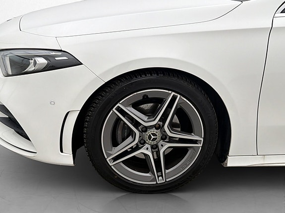 Mercedes-Benz A180 28 of 30