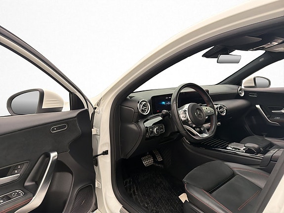 Mercedes-Benz A180 9 of 30