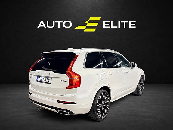 Volvo XC90 5 of 30