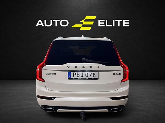 Volvo XC90 4 of 30