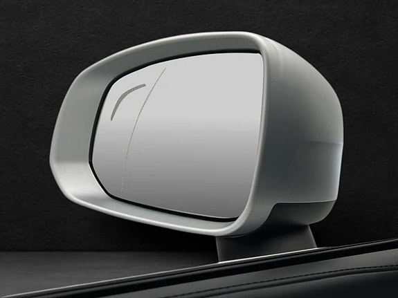 Volvo XC90 14 of 30