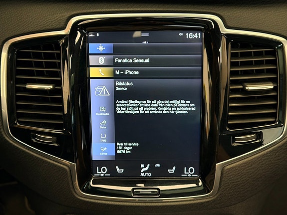 Volvo XC90 27 of 30