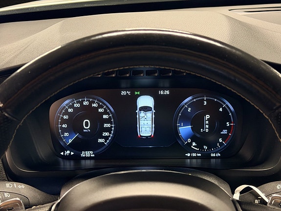 Volvo XC90 22 of 30