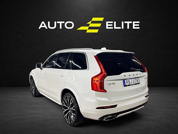 Volvo XC90 3 of 30