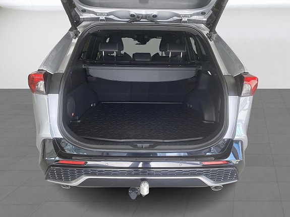 Toyota RAV4 10 of 12