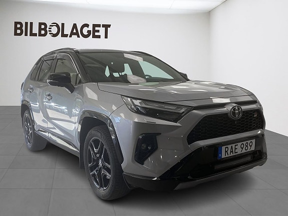 Toyota RAV4 5 of 12