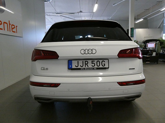 Audi Q5 6 of 19