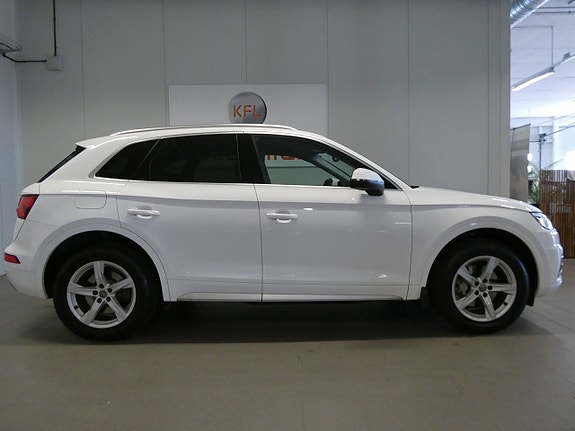 Audi Q5 4 of 19