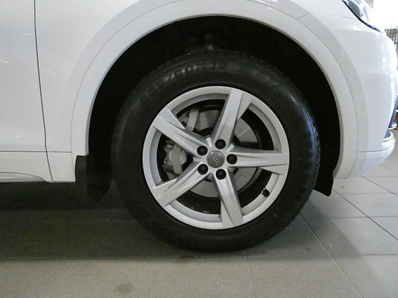Audi Q5 3 of 19