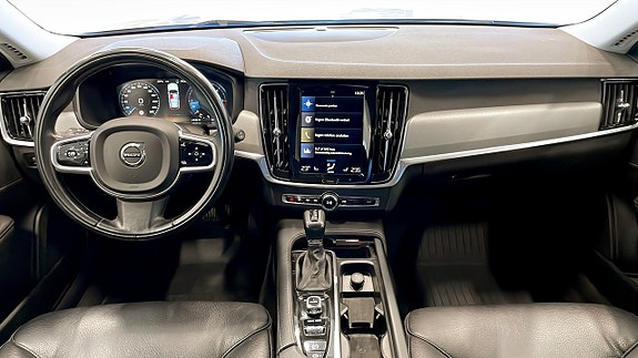 Volvo V90 4 of 12
