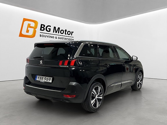 Peugeot 5008 4 of 16