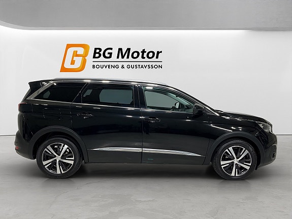 Peugeot 5008 3 of 16
