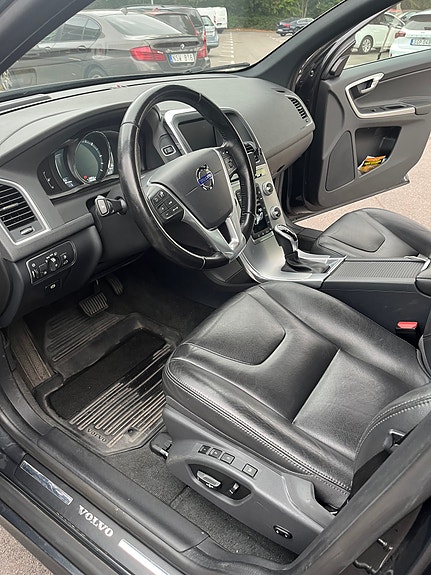 Volvo XC60 7 of 7