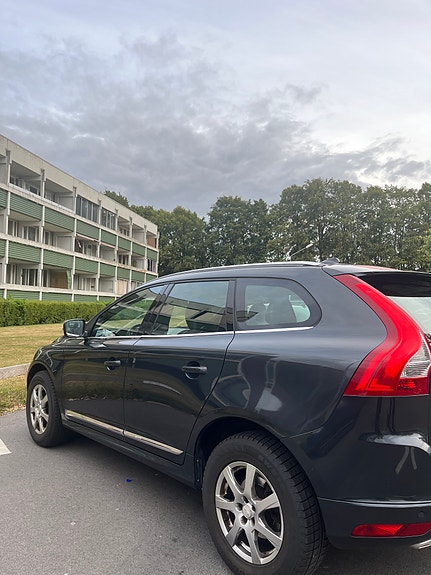 Volvo XC60 5 of 7