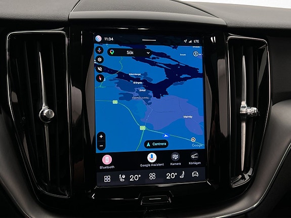 Volvo XC60 18 of 30