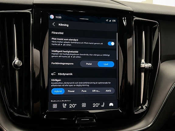 Volvo XC60 22 of 30