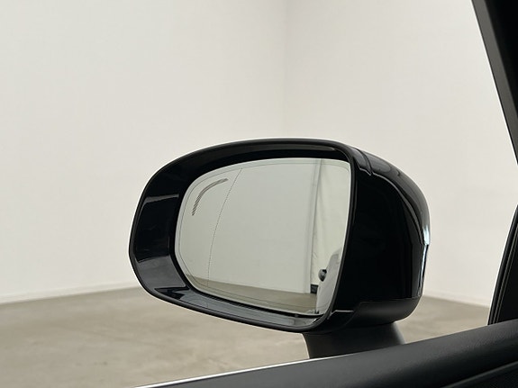 Volvo XC60 9 of 30