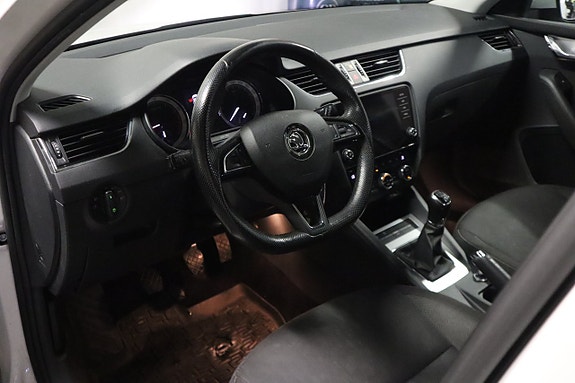 Skoda Octavia 8 of 18