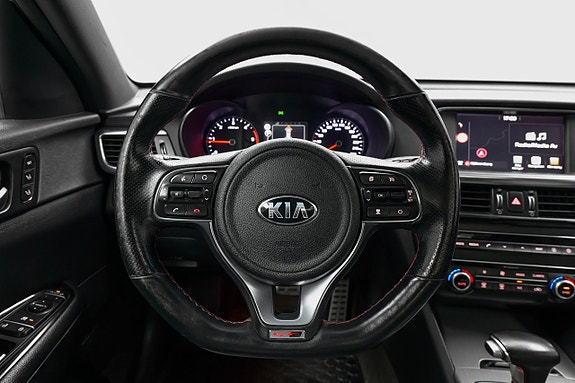 Kia Optima 11 of 24