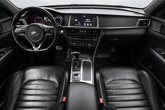 Kia Optima 2 of 24