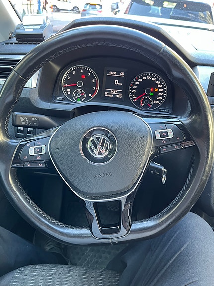 Volkswagen Caddy Maxi 7 of 9
