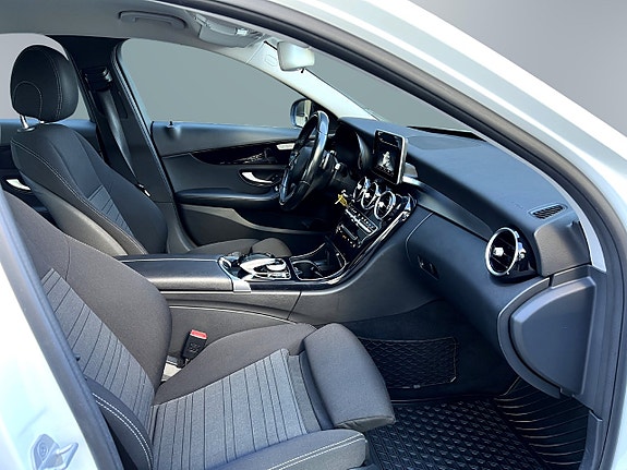 Mercedes-Benz C220 d 5 of 10
