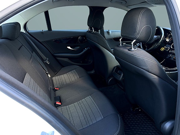Mercedes-Benz C220 d 6 of 10